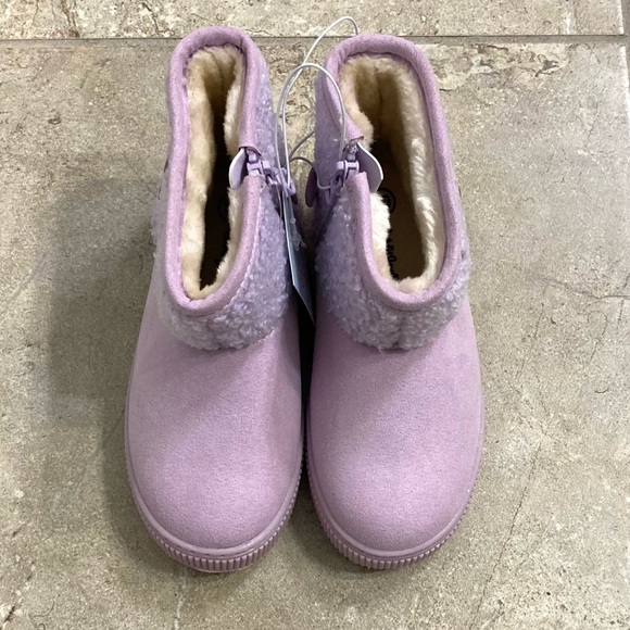 Cat and Jack Boots - Picture 5 of 11